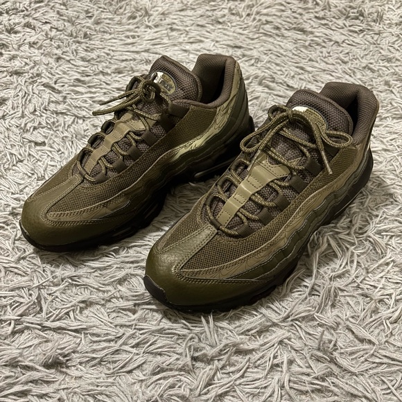 Nike Other - Nike Air Max 95 Cargo Khaki Reflective DZ4511-300 Mens Size 9.5 Athletic Sneaker